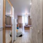 Апартаменты (На Новомосковской 4 (160)), Апартаменты Hedonism Aparts на Новомосковской 4