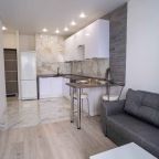 Апартаменты (На Оборонной 102Б), Апартаменты Hedonism Aparts на Оборонной 102Б