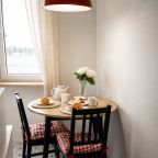 Апартаменты (ApartMari Атмосферные апартаменты рядом с островом Канта и Рыбной деревней), Апартаменты ApartMari на Генерала Павлова 8
