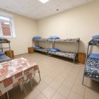 Восьмиместный (Спальное место в общем 8-местном женском номере с окном), Хостел Гарант