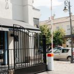 Частная парковка, Гостиница Чехов