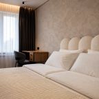 Апартаменты (ApartMari Стильная 3-комнатная квартира в центре Калининграда возле острова Канта), Апартаменты ApartMari на Октябрьской 27