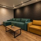 Апартаменты (ApartMari Стильная 3-комнатная квартира в центре Калининграда возле острова Канта), Апартаменты ApartMari на Октябрьской 27
