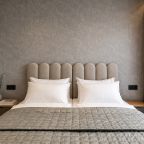 Апартаменты (ApartMari Стильная 3-комнатная квартира в центре Калининграда возле острова Канта), Апартаменты ApartMari на Октябрьской 27