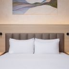 Полулюкс (Полулюкс 5*), Отель Aura City Hotel