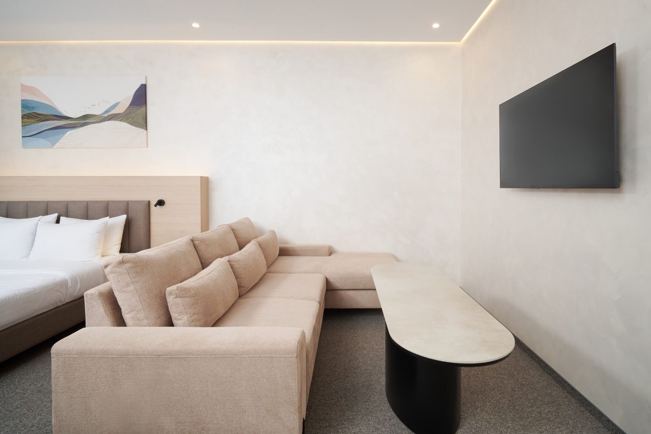 Полулюкс (Полулюкс 5*), Отель Aura City Hotel