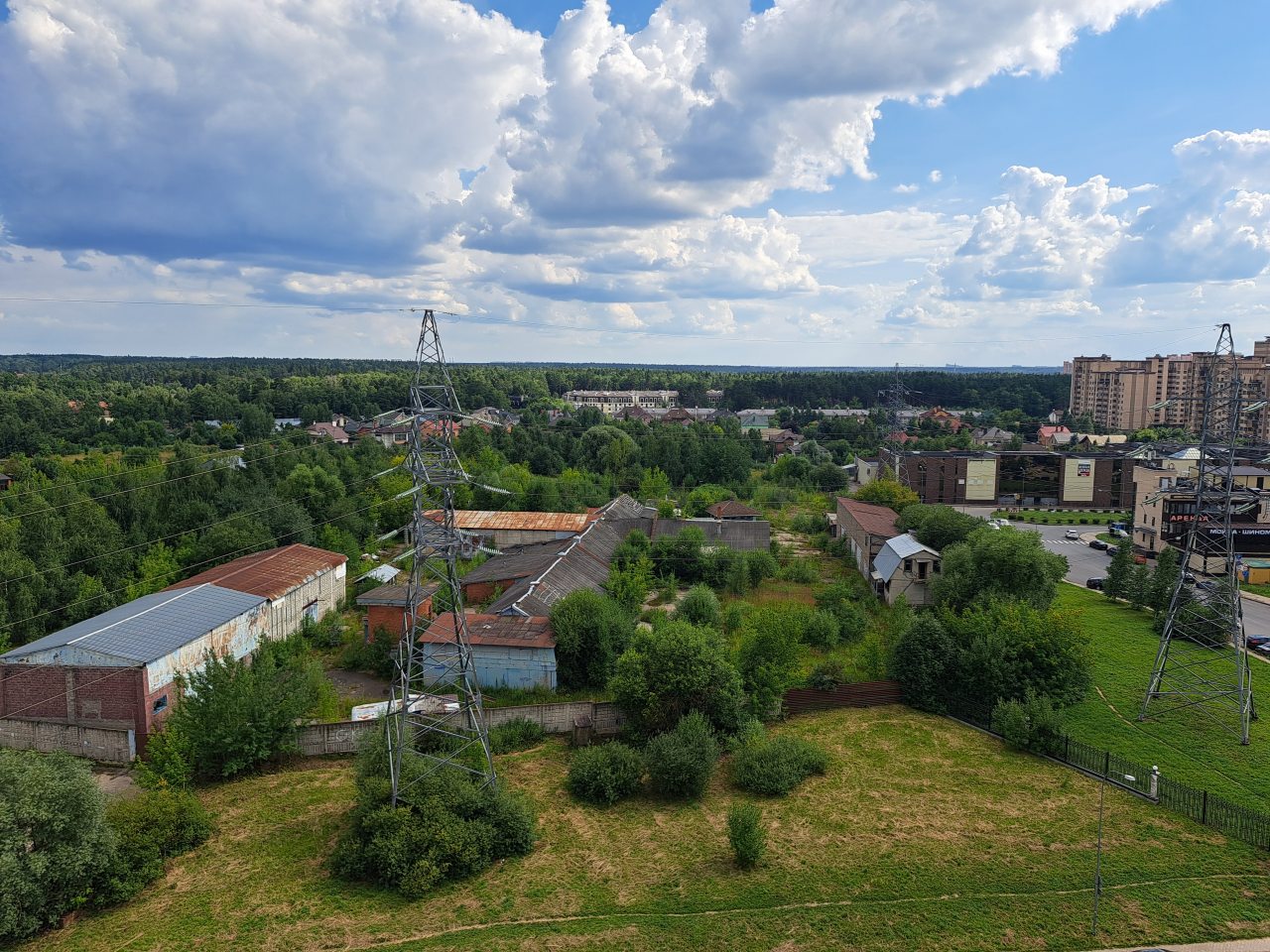 Квартира (Шикарная евро-3-комнатная на 11 этаже в микрорайоне “Гусарская баллада”), Апартаменты Good Sleep на Триумфальной 5Б