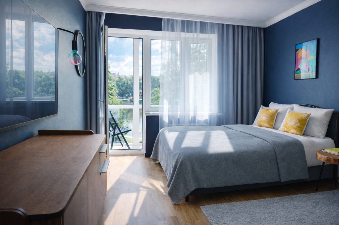 Апартаменты (ApartMari Чудесная квартира в центре Калининграда с вдохновляющим видом на Верхнее озеро), Апартаменты ApartMari на Земельной