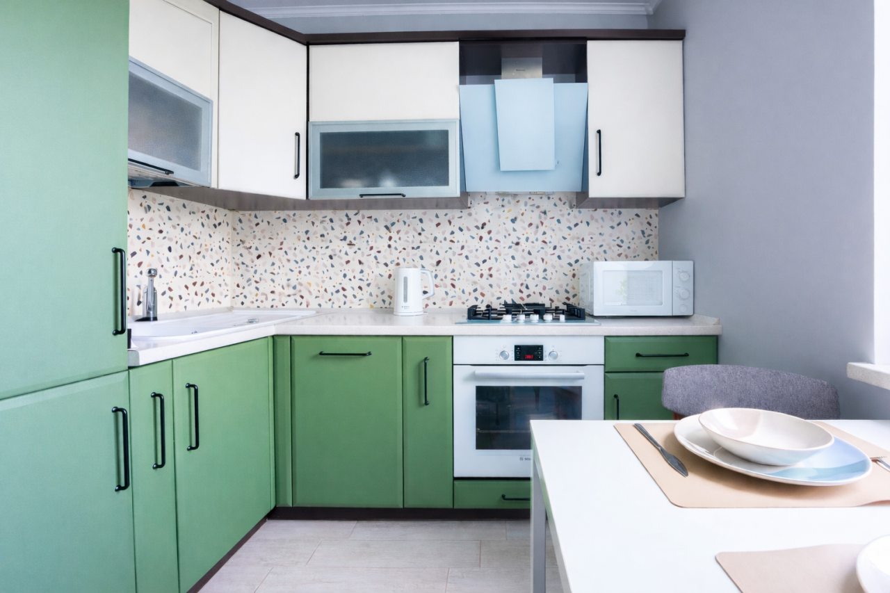 Апартаменты (ApartMari Чудесная квартира в центре Калининграда с вдохновляющим видом на Верхнее озеро), Апартаменты ApartMari на Земельной