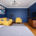 Апартаменты (ApartMari Чудесная квартира в центре Калининграда с вдохновляющим видом на Верхнее озеро), Апартаменты ApartMari на Земельной