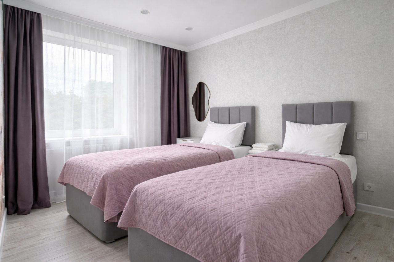 Апартаменты (ApartMari Шикарная 3-комнатная квартира на набережной реки в центре Калининграда), Апартаменты ApartMari на набережной Адмирала Трибуца 63