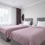 Апартаменты (ApartMari Шикарная 3-комнатная квартира на набережной реки в центре Калининграда), Апартаменты ApartMari на набережной Адмирала Трибуца 63