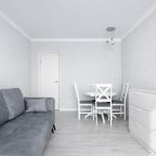 Апартаменты (ApartMari Шикарная 3-комнатная квартира на набережной реки в центре Калининграда), Апартаменты ApartMari на набережной Адмирала Трибуца 63