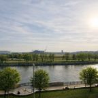 Апартаменты (ApartMari Шикарная 3-комнатная квартира на набережной реки в центре Калининграда), Апартаменты ApartMari на набережной Адмирала Трибуца 63