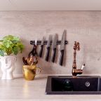 Апартаменты (ApartMari Сказочные апартаменты в центре с шикарным видом на город и Кафедральный собор), Апартаменты ApartMari на Генерала Карбышева 4