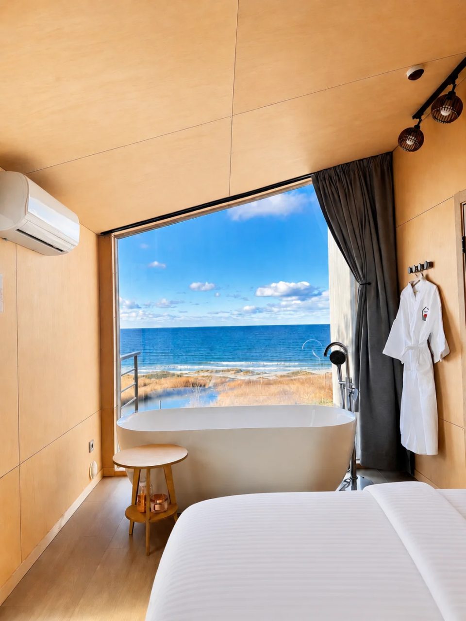 Трёхместный и более (ШАЛЕ), База отдыха AmoreBeach