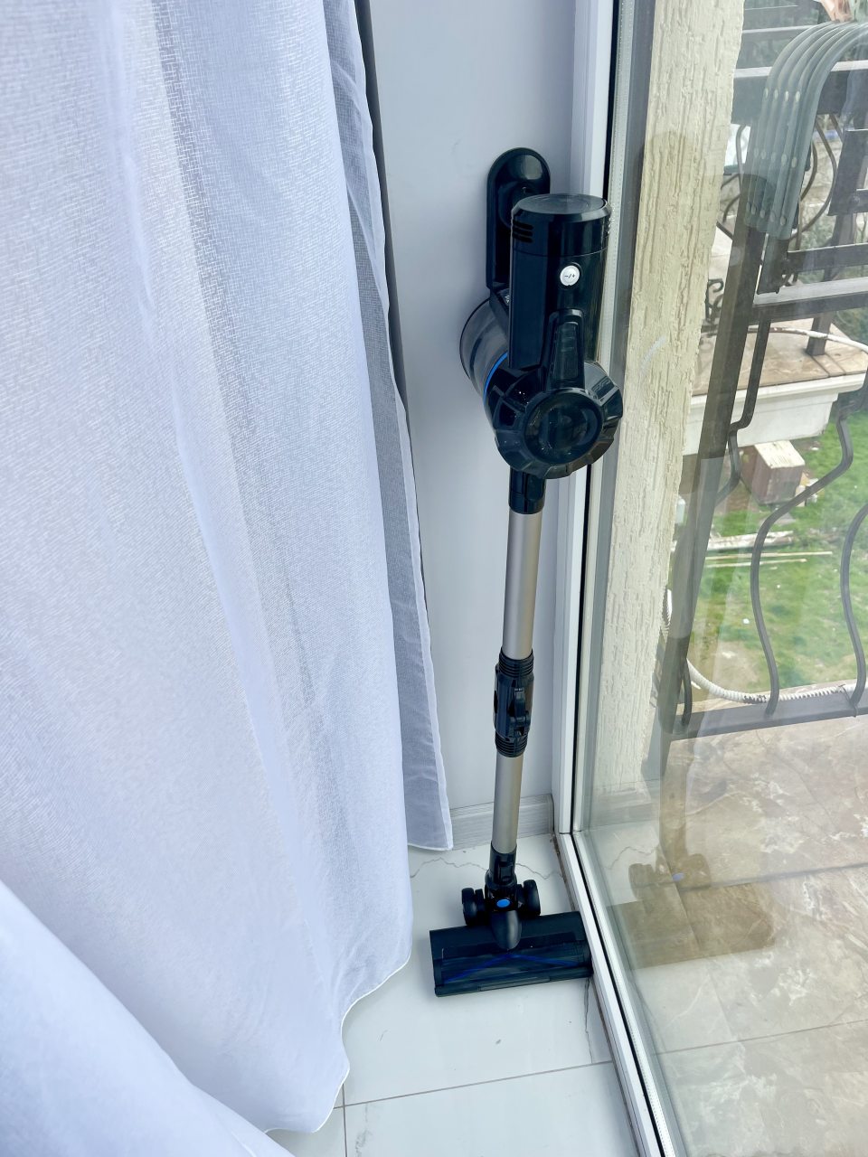 Студио (Сочи 350 м до пляжа • Для 2 гостей • Кровать 180 см • Кофемашина • Балкон и боковой вид на море), Апартаменты На Ленина 219/6Б