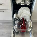 Апартаменты (У реки • потолки 3,2 м • 28 м² • До 3 гостей • Дизайнерский интерьер • Бесконтактное заселение 24/7), Апартаменты По улице Искры 88к3