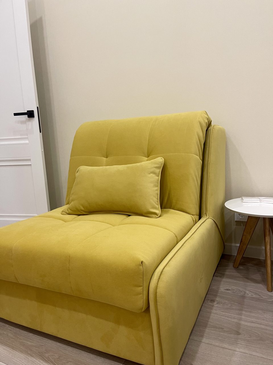 Апартаменты (У реки • потолки 3,2 м • 28 м² • До 3 гостей • Дизайнерский интерьер • Бесконтактное заселение 24/7), Апартаменты По улице Искры 88к3
