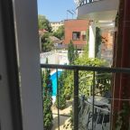 Полулюкс (Двухместный+ с балконом и видом на бассейн (3)), Гостевой дом Марракеш 2