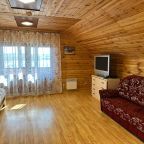 Десятиместный (Коттедж), Коттедж Polar Inn House