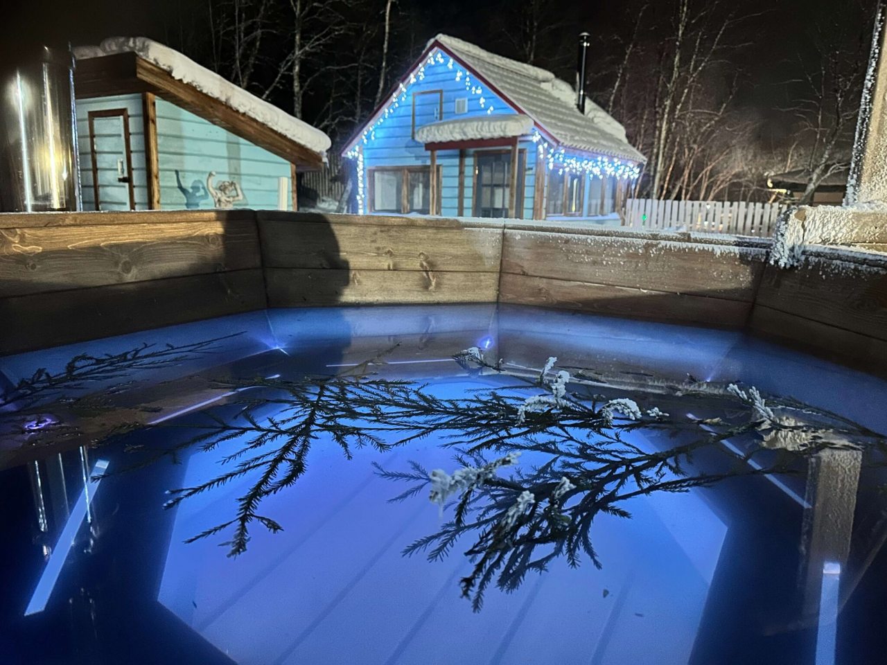 Сибирский банный чан, Коттедж Polar Inn House