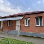 Кирпичный фасад «Очага» под открытым небом