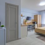 Трёхместный и более (Апартаменты "КАМЕЛИЯ"), Апартаменты На проспекте 40 лет Октября