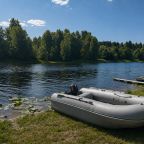 Коттедж (ДОМ «НА ГОРКЕ» У РЕКИ ТУЛОКСА В КАРЕЛИИ), Коттедж У воды
