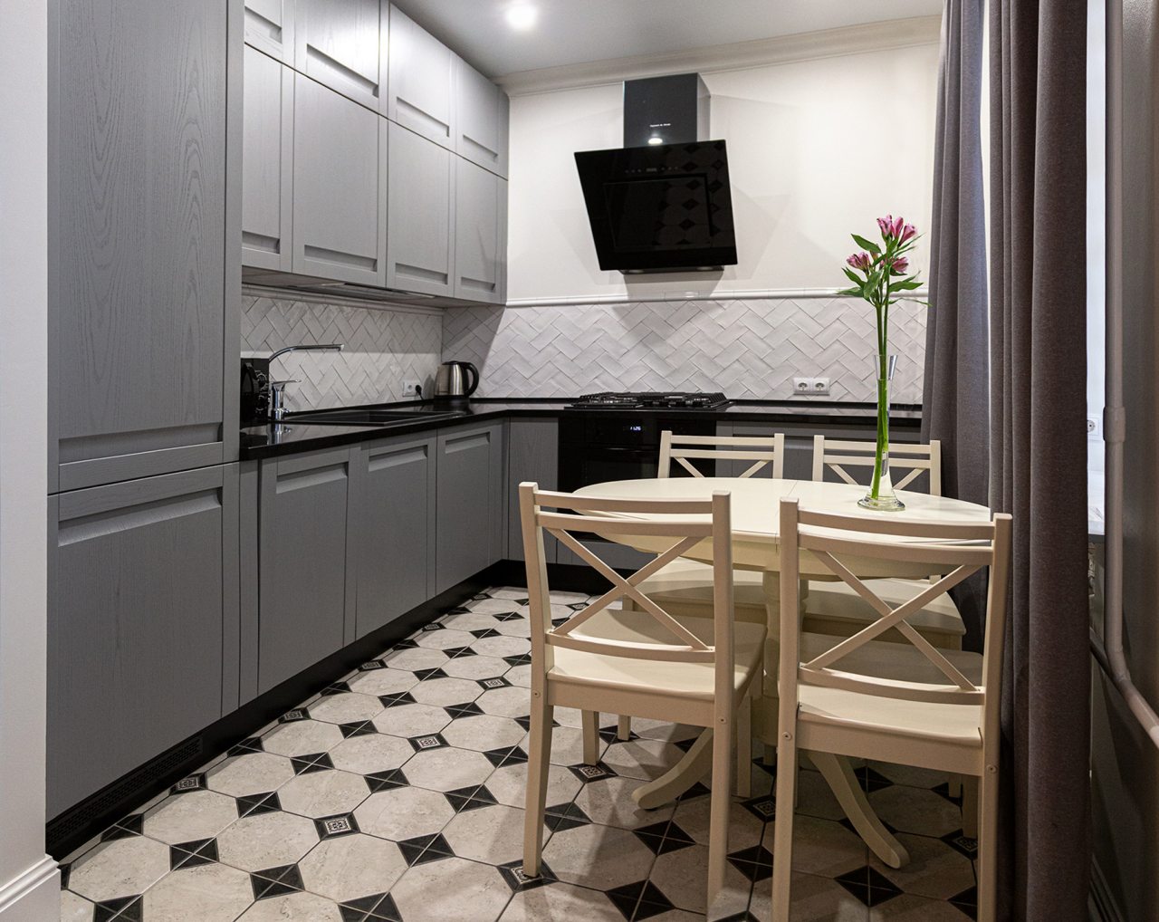Апартаменты (Трехкомнатные (пр-т Независимости, 42)), Апартаменты Home Apart Площадь Победы