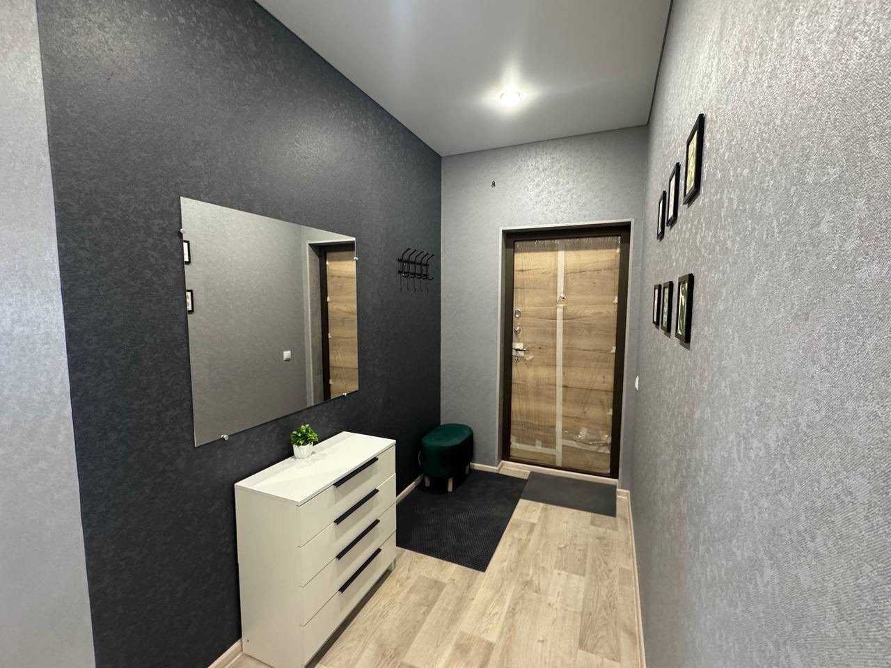Трёхместный и более (Номер 65), Апартаменты Черногорская