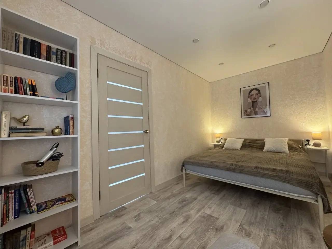 Трёхместный и более (Номер 48), Апартаменты Черногорская