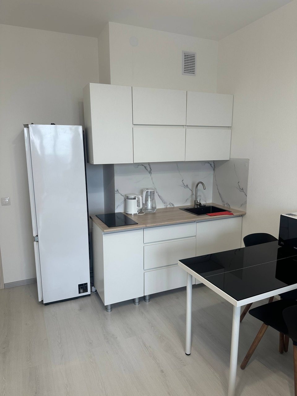Трёхместный и более (Квартира-студия, 31 м², 2 кровати), Апартаменты На проспекте Авиаконструкторов