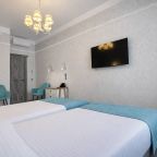 Четырехместный (Видовой двухкомнатный с кухней), Отель VALORANTA