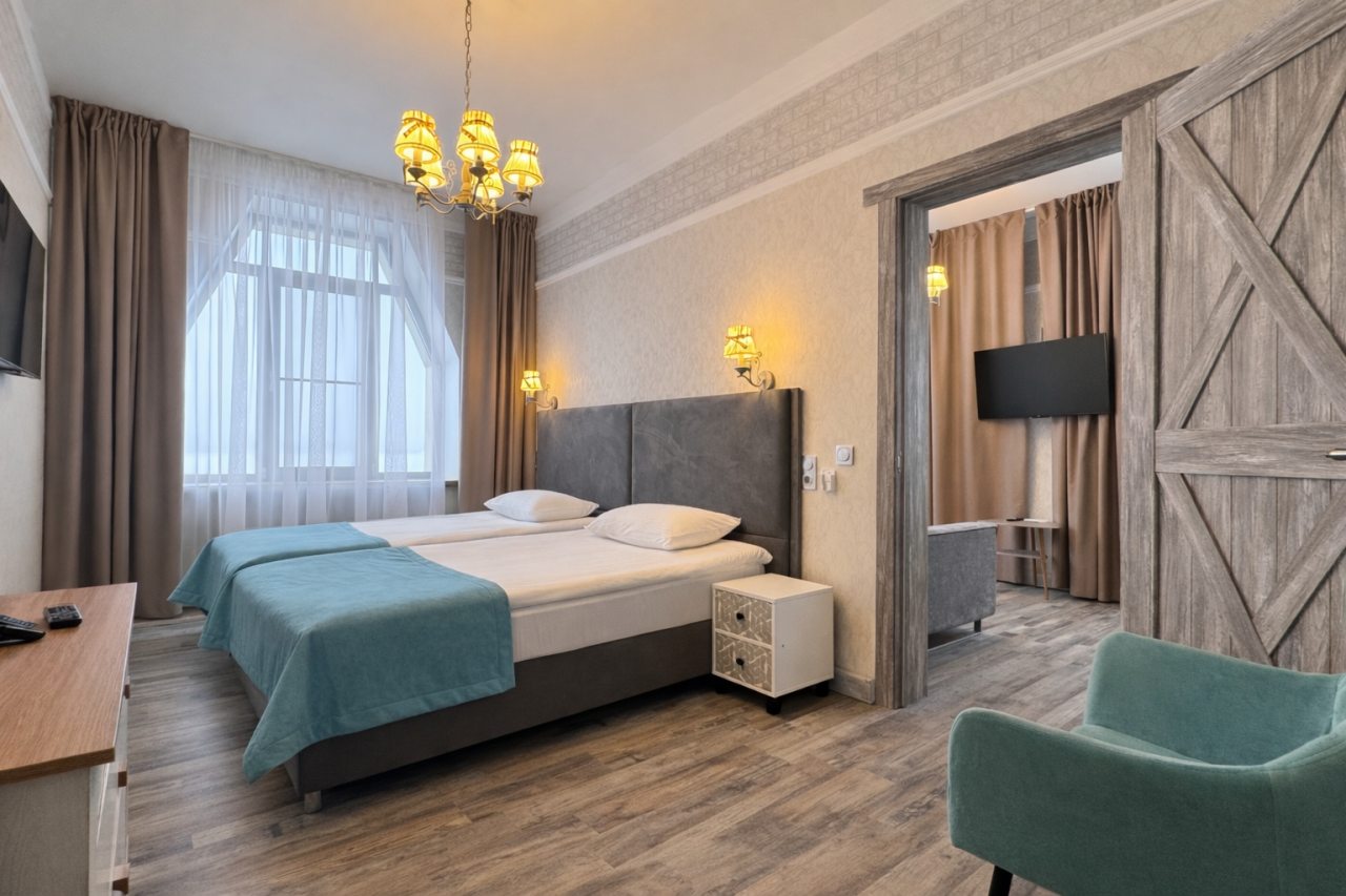 Четырехместный (Видовой двухкомнатный с кухней), Отель VALORANTA