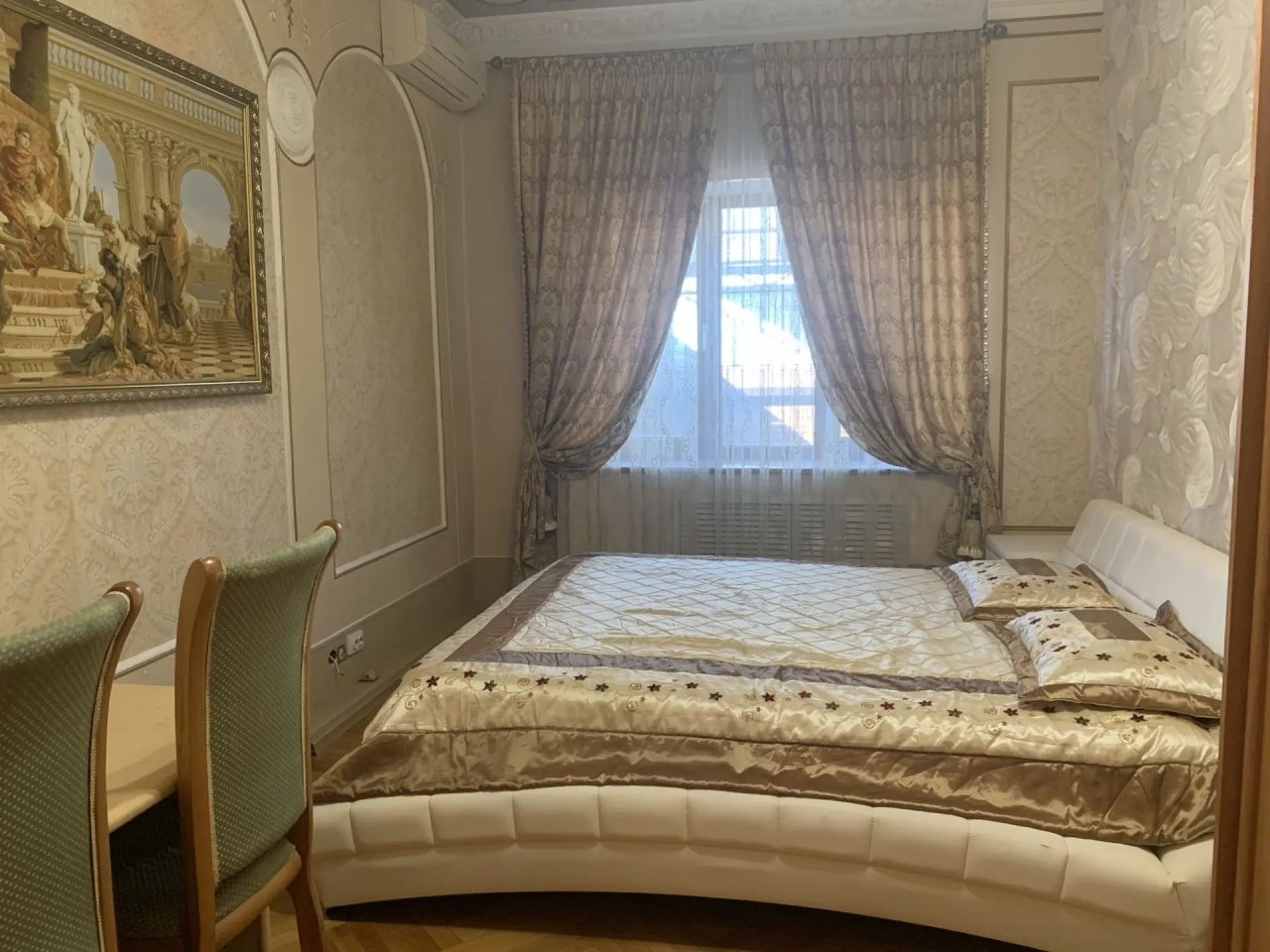 Полулюкс, Гостевой дом на Мира