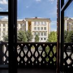 Двухместный (Двухместный номер Люкс с балконом и видом на Советский проспект), Гостиница Верещагин
