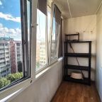Трёхместный и более (Апартаменты с тремя кроватями), Апартаменты На Институтской