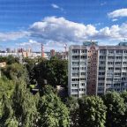 Трёхместный и более (Апартаменты с тремя кроватями), Апартаменты На Институтской