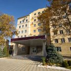 Восьмиместный (Духкомнатный номер с кухней с душем, бесплатная закрытая парковка, мангал во дворе.), Гостевой дом АС