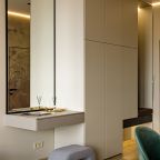 Люкс (С ванной и панорамным окном | №146), Апартаменты/квартиры Юг-Апарт VIP