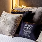 Люкс (С ванной и видом на город  Peaky Blinders), Апартаменты/квартиры Юг-Апарт VIP