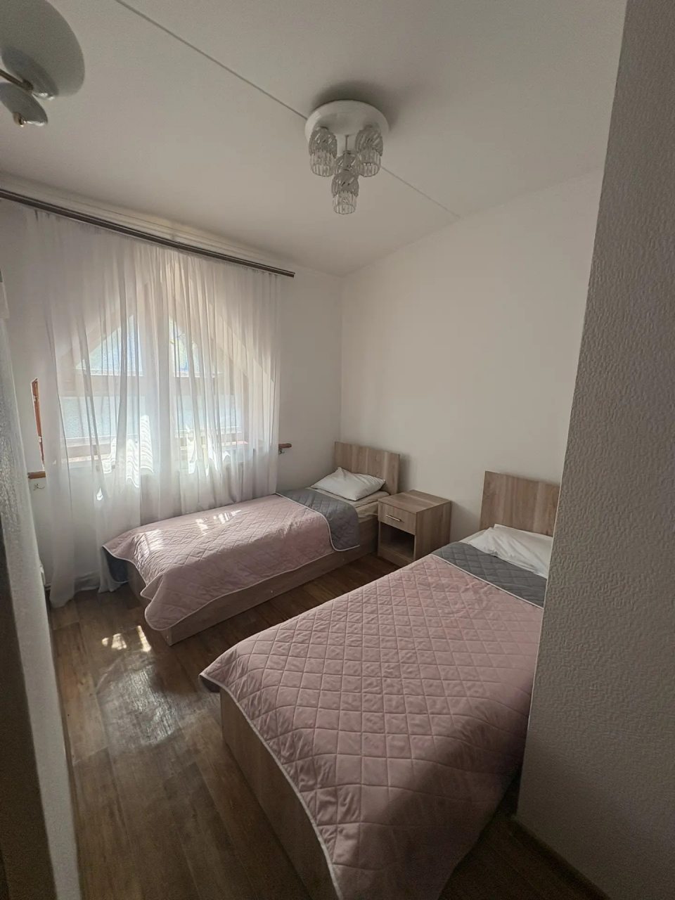 Дом (Снежный барс), База отдыха Снежный барс