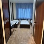 Трехместный (Уютные спальные номера в мужском трехместном номере "Попутчик"), Гостиница Карпинского