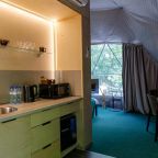 Дом (Сфера), Загородный отель Форрест Ленд