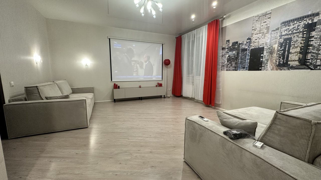 Апартаменты (Вайнера 60 три комнаты), Апартаменты На Вайнера 60