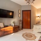 Трёхместный и более, Апартаменты RoomyRoom Пять Звезд на Звездной