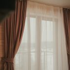 Коттедж (Лисья нора), База отдыха Тайны Юронги