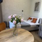 Апартаменты (С французским балконом), Апартаменты Tina Rental Studio на Маяковского