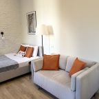 Апартаменты (С французским балконом), Апартаменты Tina Rental Studio на Маяковского
